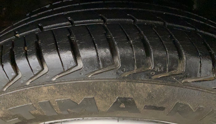 2018 Renault Kwid RXT 1.0 AMT (O), Petrol, Automatic, 62,125 km, Right Front Tyre Tread