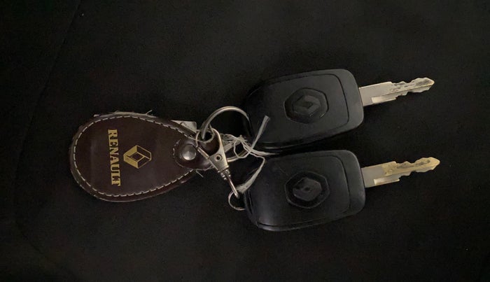 2018 Renault Kwid RXT 1.0 AMT (O), Petrol, Automatic, 62,125 km, Key Close Up