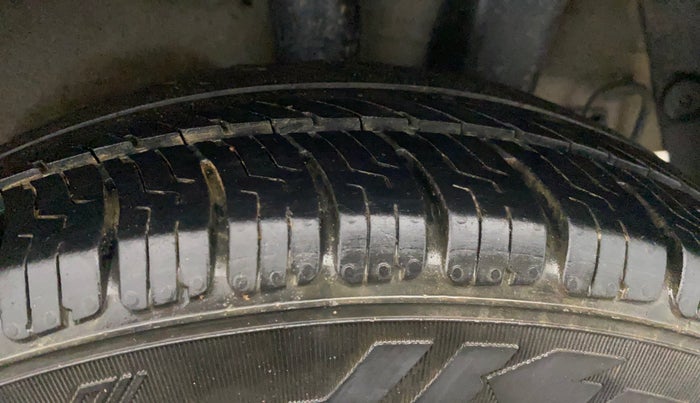 2015 Hyundai Grand i10 SPORTZ 1.2 KAPPA VTVT, Petrol, Manual, 81,870 km, Left Rear Tyre Tread