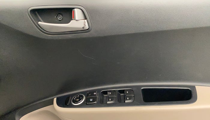 2015 Hyundai Grand i10 SPORTZ 1.2 KAPPA VTVT, Petrol, Manual, 81,870 km, Driver Side Door Panels Control