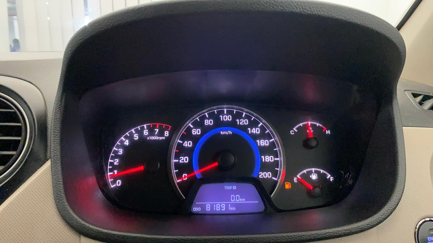 2015 Hyundai Grand i10 SPORTZ 1.2 KAPPA VTVT, Petrol, Manual, 81,870 km, Odometer Image