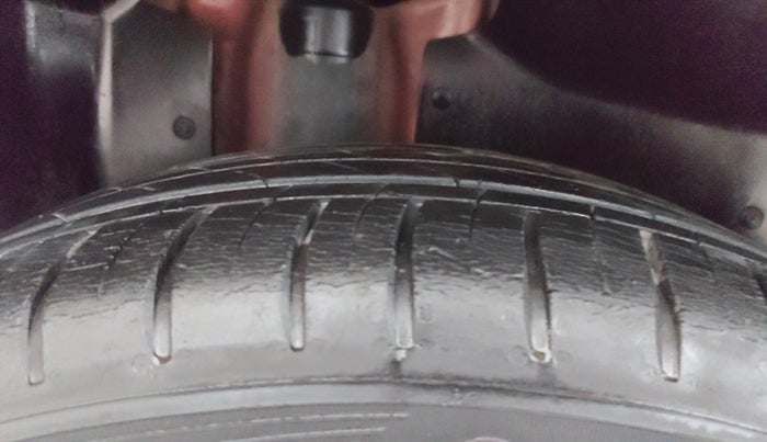 2021 MG HECTOR PLUS SHARP 1.5 PETROL TURBO CVT 6-STR, Petrol, Automatic, 29,432 km, Right Rear Tyre Tread