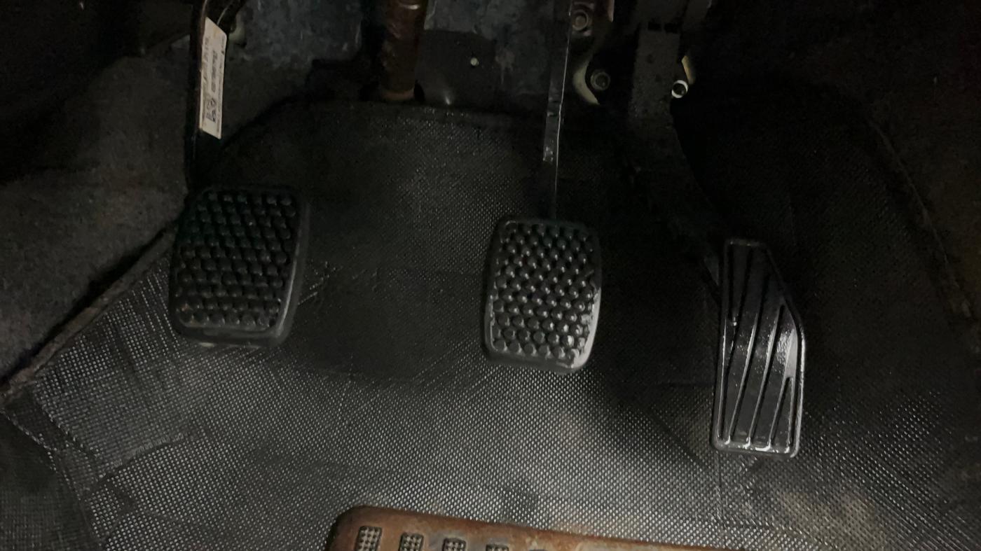 2021 Maruti Alto VXI, Petrol, Manual, 44,343 km, Pedals