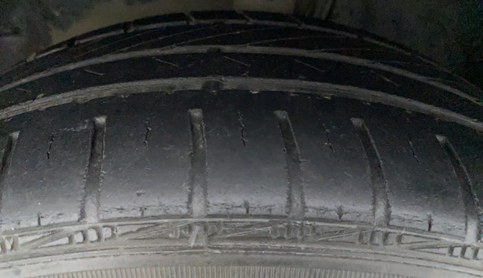 2018 Toyota YARIS VX CVT, Petrol, Automatic, 36,895 km, Right Front Tyre Tread