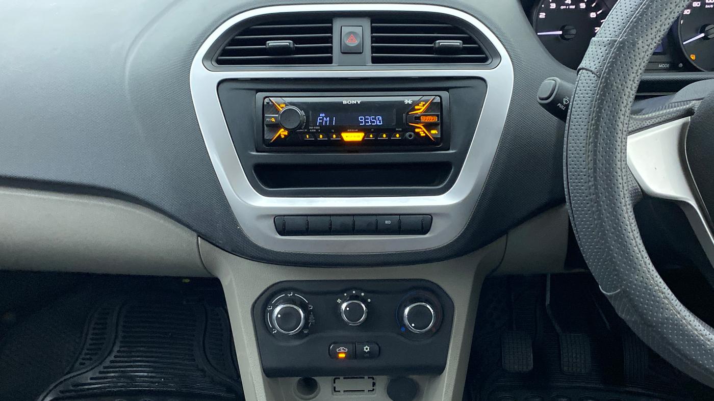 2017 Tata Tiago XM 1.2 REVOTRON, Petrol, Manual, 27,778 km, Air Conditioner