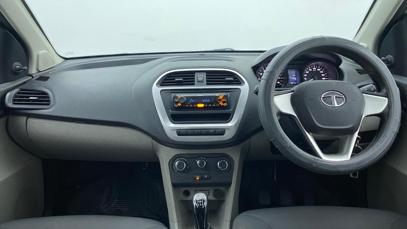 2017 Tata Tiago XM 1.2 REVOTRON, Petrol, Manual, 27,778 km, Dashboard