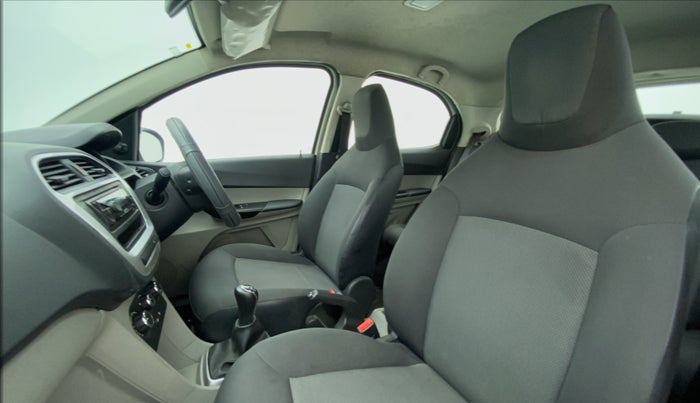 2017 Tata Tiago XM 1.2 REVOTRON, Petrol, Manual, 27,778 km, Right Side Front Door Cabin