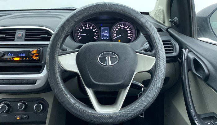 2017 Tata Tiago XM 1.2 REVOTRON, Petrol, Manual, 27,778 km, Steering Wheel Close Up