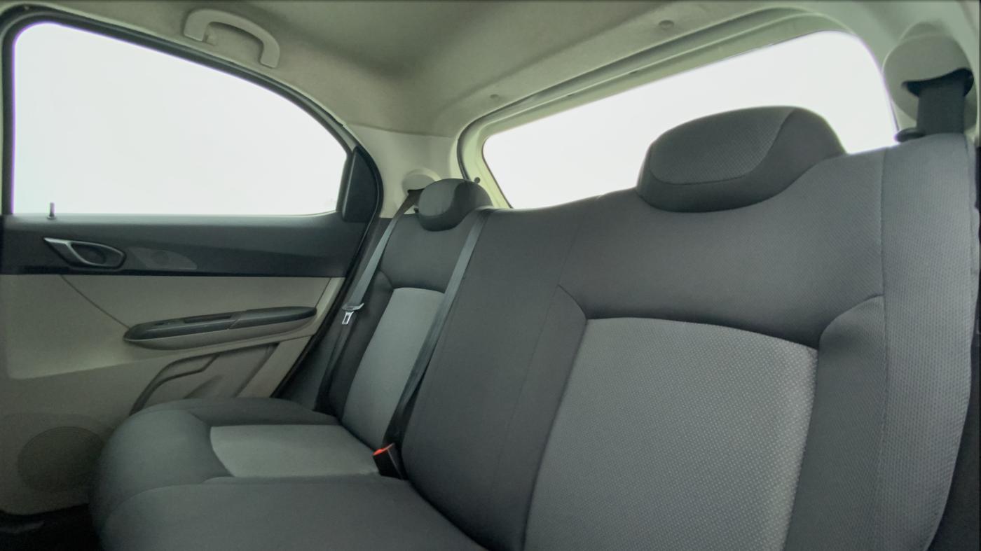 2017 Tata Tiago XM 1.2 REVOTRON, Petrol, Manual, 27,778 km, Right Side Rear Door Cabin
