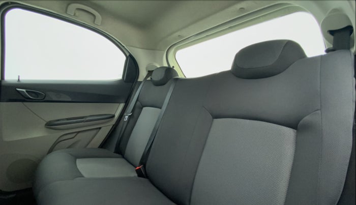 2017 Tata Tiago XM 1.2 REVOTRON, Petrol, Manual, 27,778 km, Right Side Rear Door Cabin