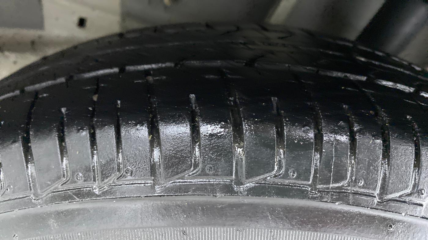 2017 Tata Tiago XM 1.2 REVOTRON, Petrol, Manual, 27,778 km, Left Rear Tyre Tread