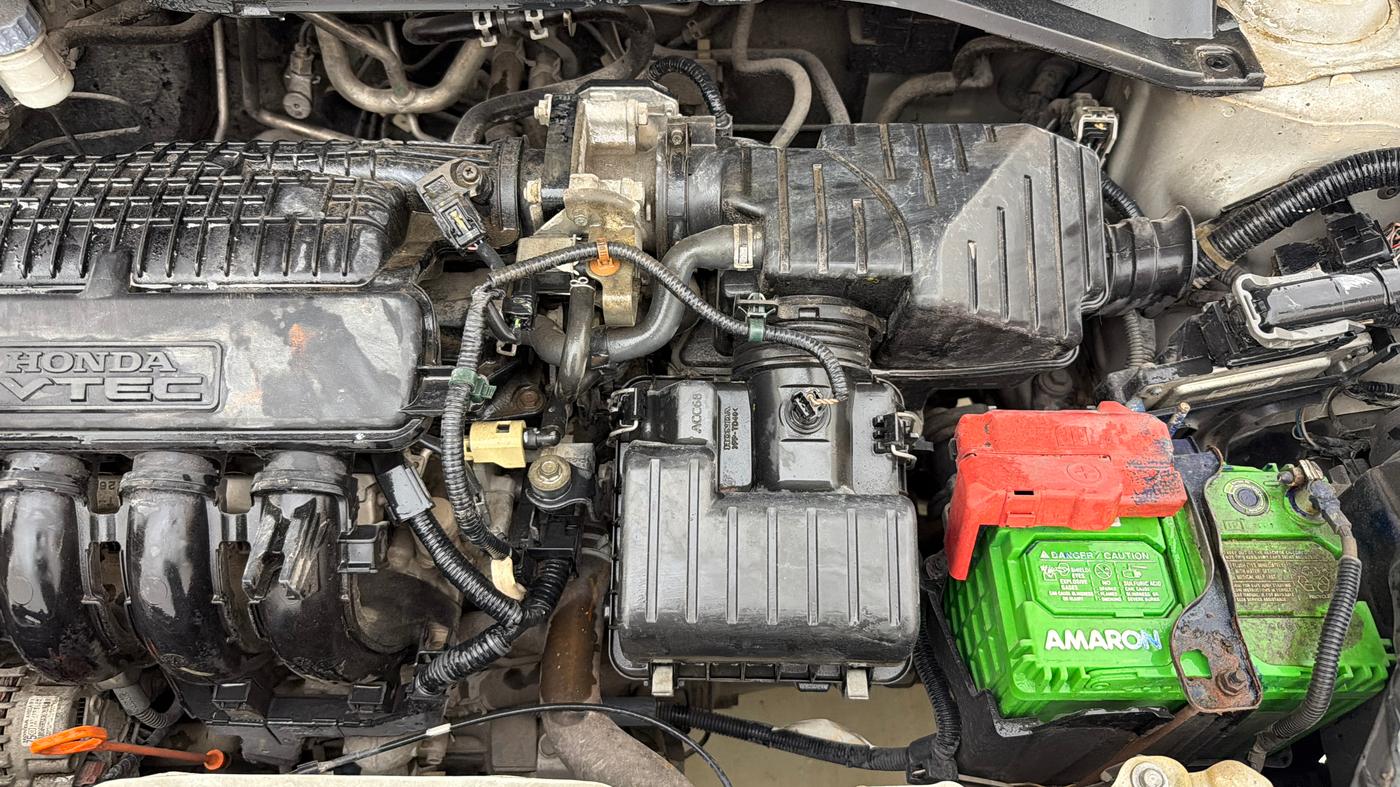 2014 Honda Mobilio 1.5L I-VTEC V, Petrol, Manual, 99,139 km, Engine View - Left