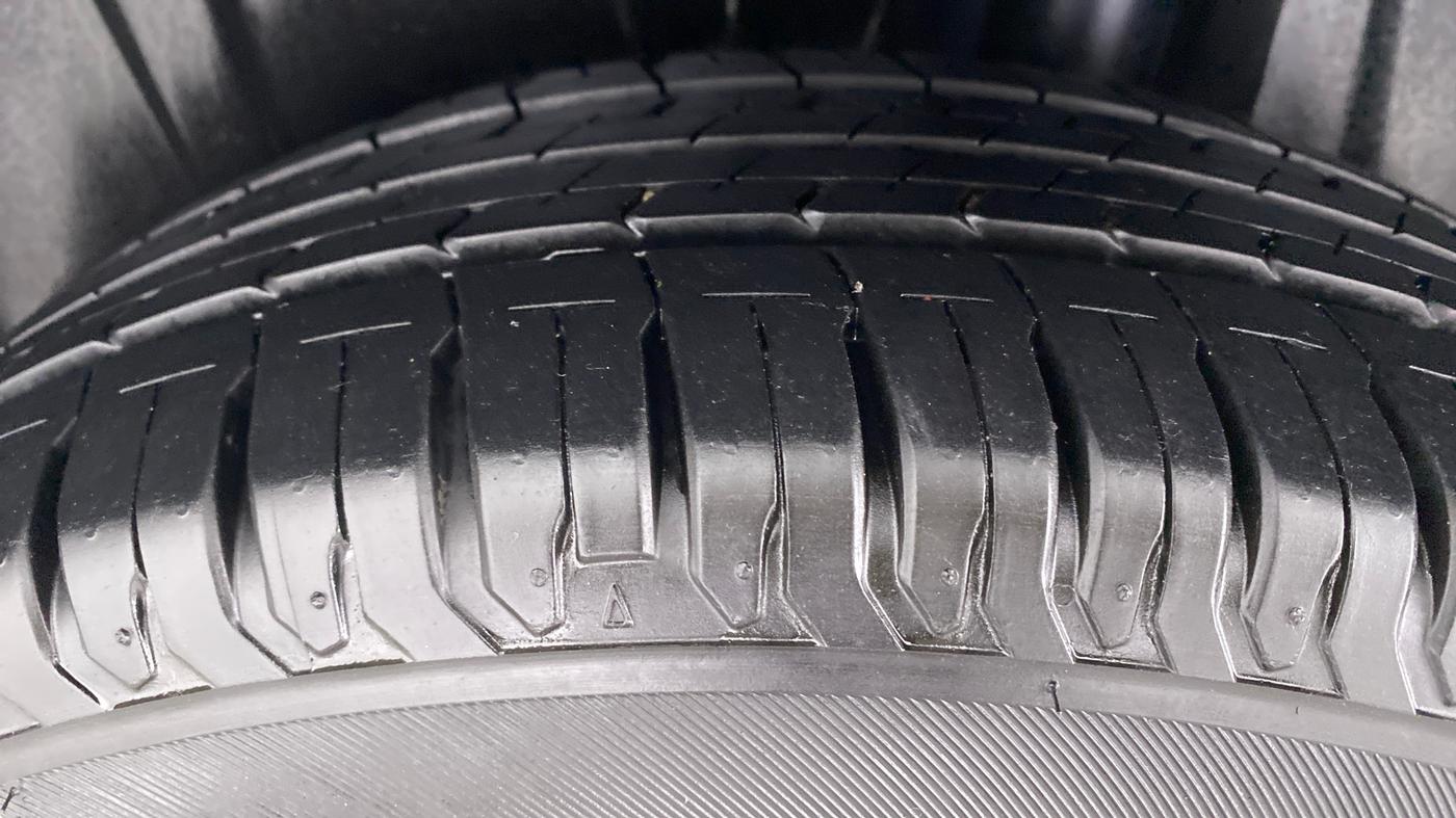 2020 Maruti Ertiga VXI SHVS, Petrol, Manual, 7,759 km, Left Rear Tyre Tread
