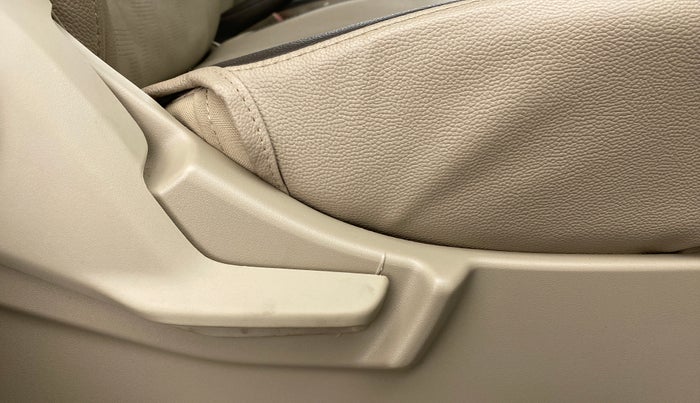 2020 Maruti Ertiga VXI SHVS, Petrol, Manual, 7,759 km, Driver Side Adjustment Panel