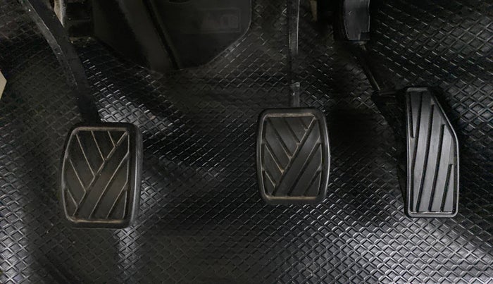 2020 Maruti Ertiga VXI SHVS, Petrol, Manual, 7,759 km, Pedals