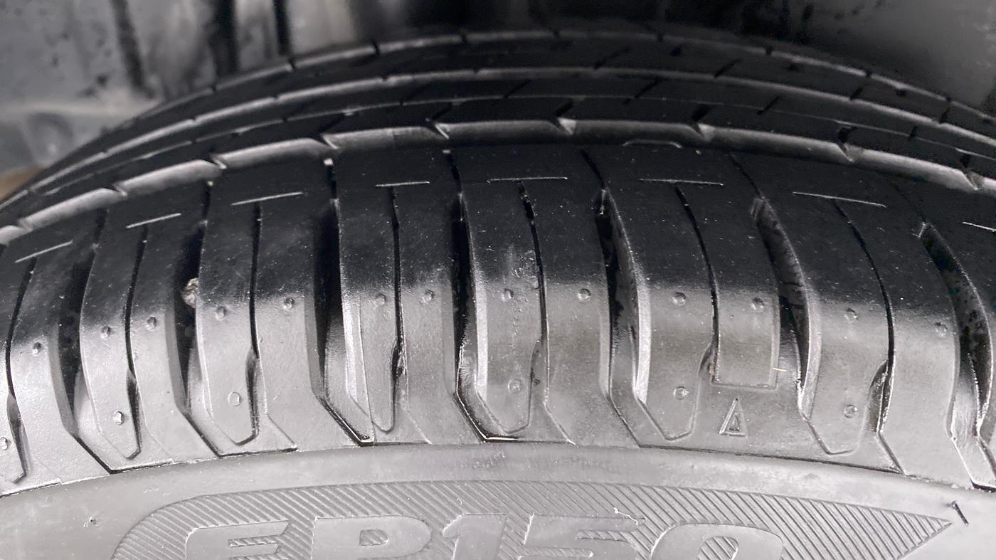 2020 Maruti Ertiga VXI SHVS, Petrol, Manual, 7,759 km, Right Rear Tyre Tread
