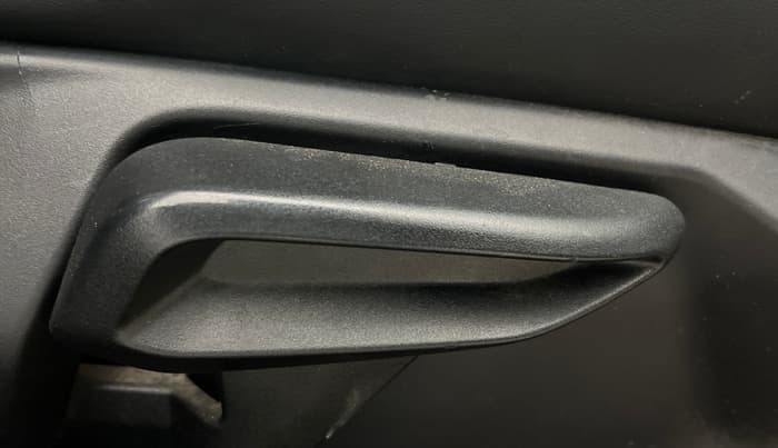 2022 Tata NEXON XZA PLUS (L) DARK EDITION, Petrol, Automatic, 65,940 km, Driver Side Adjustment Panel