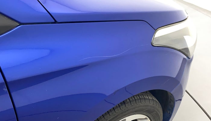 2014 Hyundai Elite i20 ASTA 1.2, Petrol, Manual, 1,12,325 km, Right fender - Slightly dented