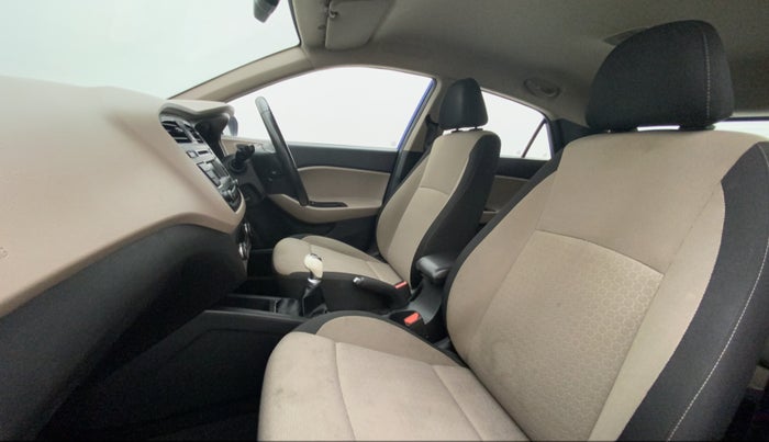 2014 Hyundai Elite i20 ASTA 1.2, Petrol, Manual, 1,12,325 km, Right Side Front Door Cabin