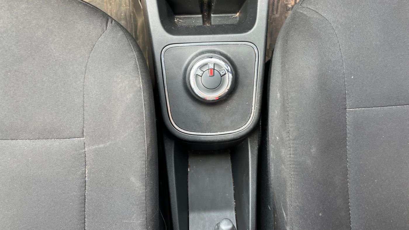 2023 Renault Kwid RXT 1.0 AMT, Petrol, Automatic, 10,925 km, Gear Lever