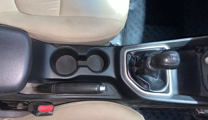 2016 Hyundai Creta SX 1.6 DIESEL, Diesel, Manual, 82,154 km, Gear Lever