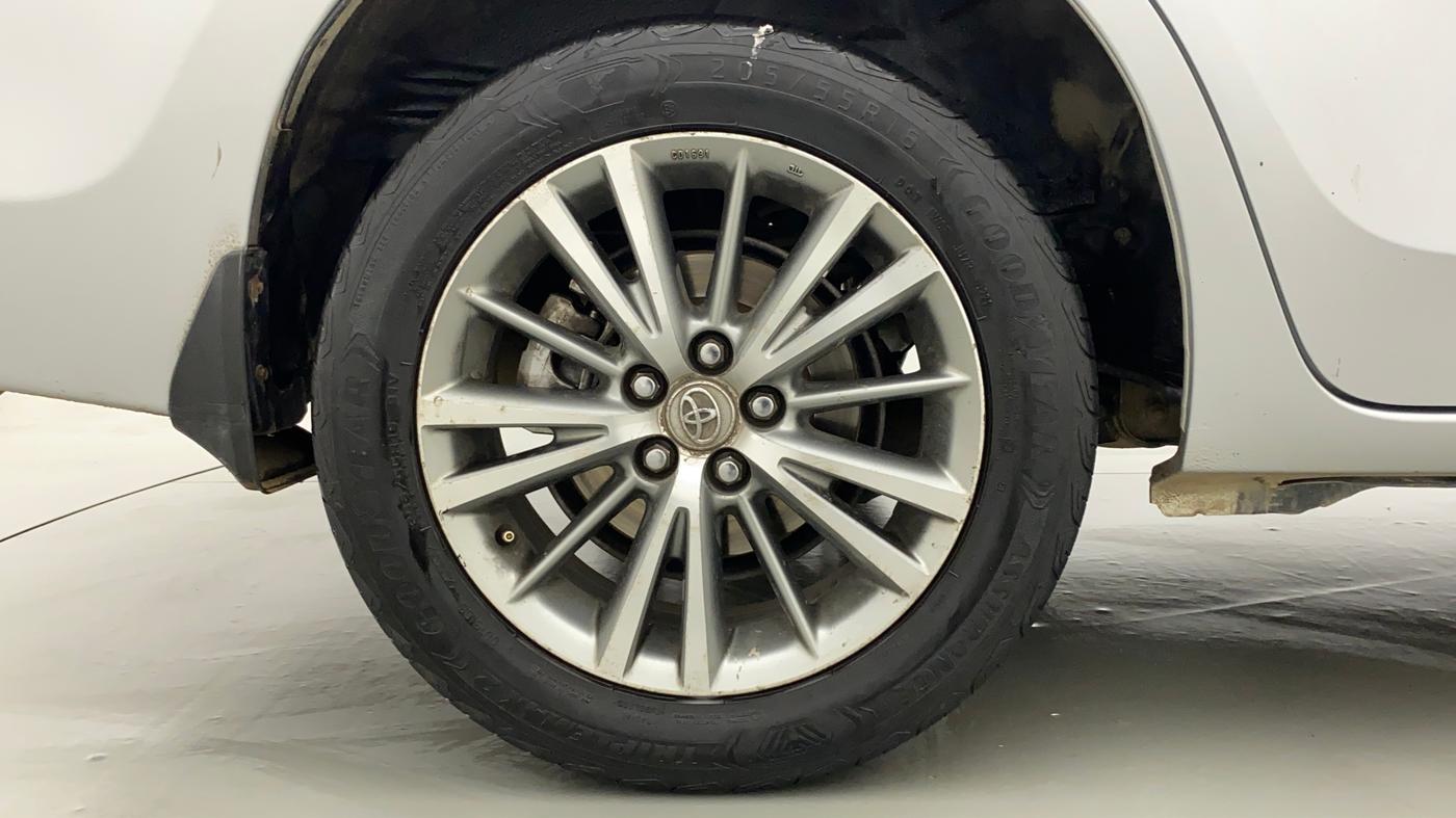 2015 Toyota Corolla Altis VL CVT PETROL, Petrol, Automatic, 66,362 km, Right Rear Wheel