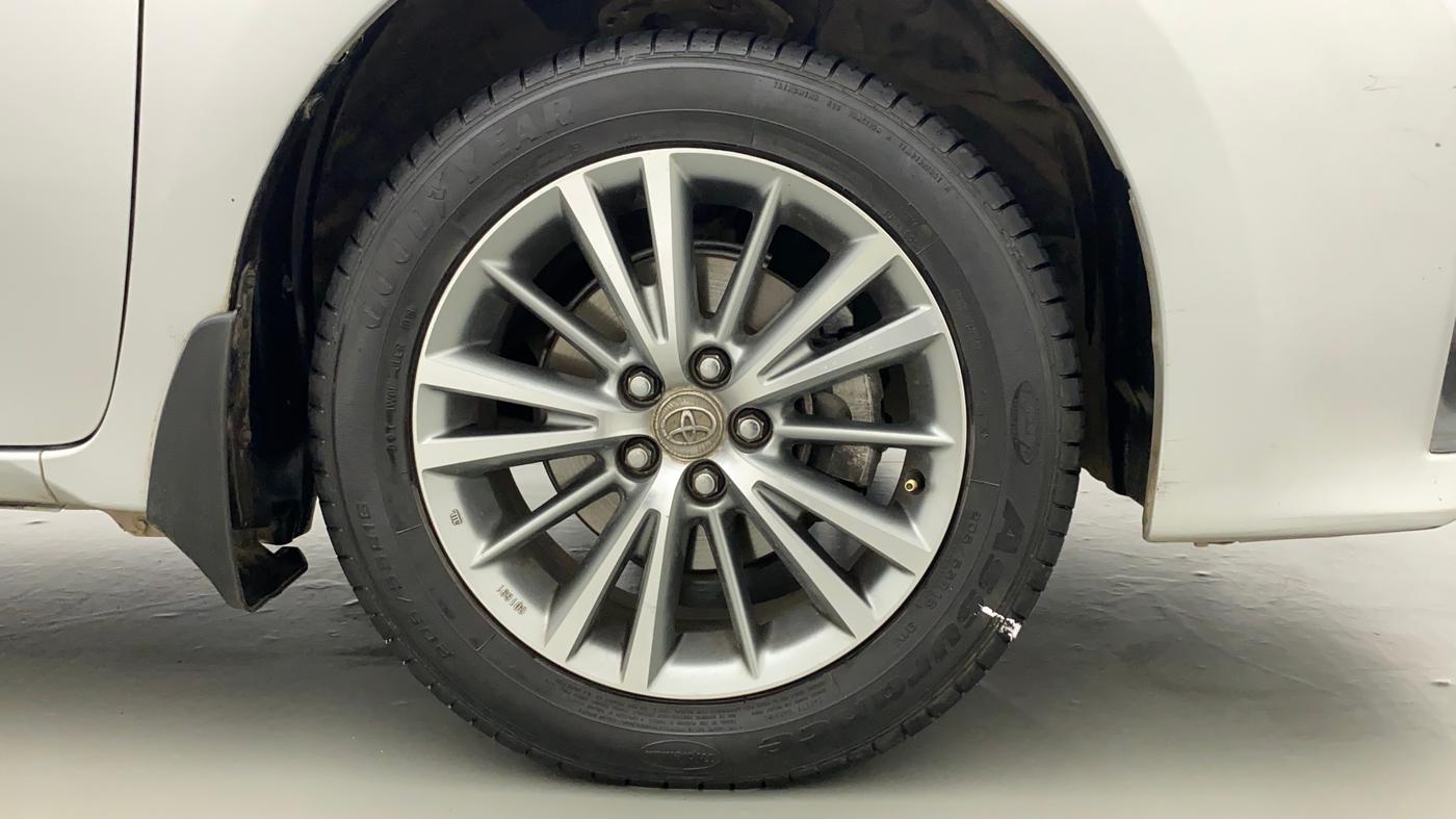 2015 Toyota Corolla Altis VL CVT PETROL, Petrol, Automatic, 66,362 km, Right Front Wheel