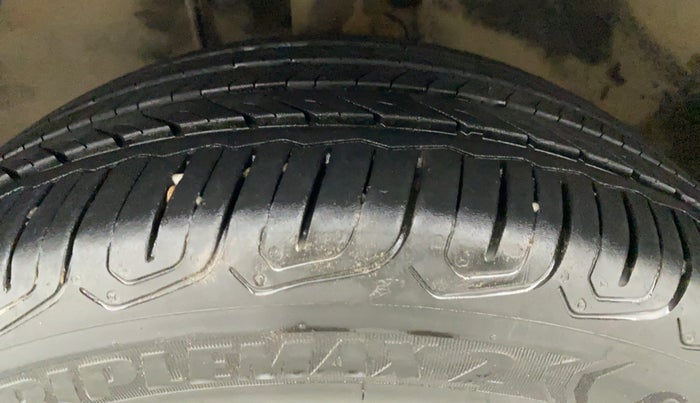 2015 Toyota Corolla Altis VL CVT PETROL, Petrol, Automatic, 66,362 km, Left Front Tyre Tread