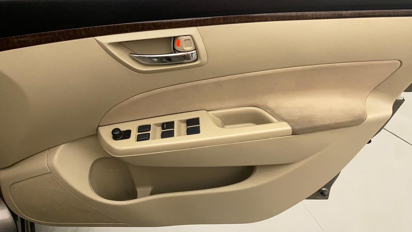 2015 Maruti Swift Dzire ZXI, Petrol, Manual, 63,998 km, Driver Side Door Panels Control