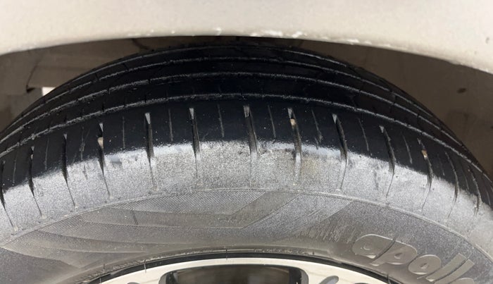 2019 Maruti Swift ZXI PLUS AMT, Petrol, Automatic, 55,870 km, Left Front Tyre Tread