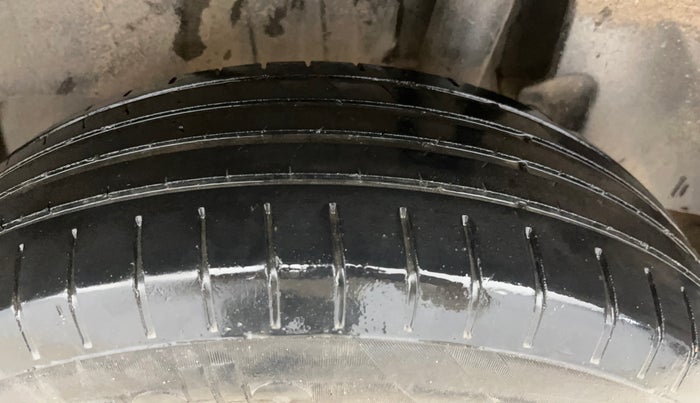 2019 Maruti Swift ZXI PLUS AMT, Petrol, Automatic, 55,870 km, Left Rear Tyre Tread