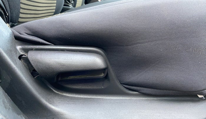 2015 Maruti Swift VXI, Petrol, Manual, 47,998 km, Driver Side Adjustment Panel