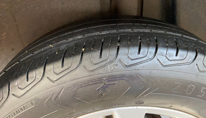 2021 Skoda KUSHAQ AMBITION 1.0L TSI AT, Petrol, Automatic, 64,270 km, Left Rear Tyre Tread