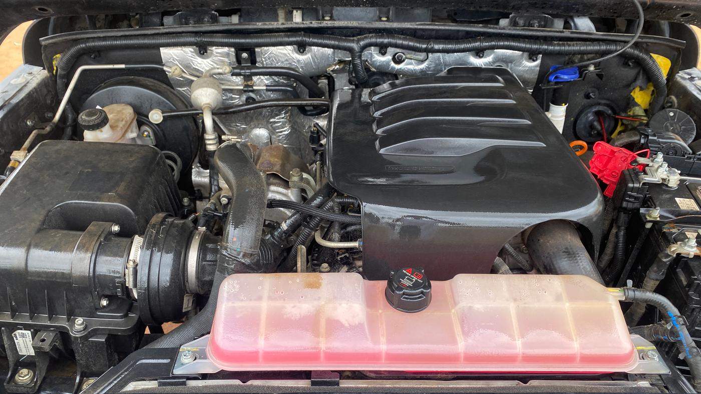 2023 Mahindra Thar LX P 2WD AT HT, Petrol, Automatic, 37,187 km, Engine View