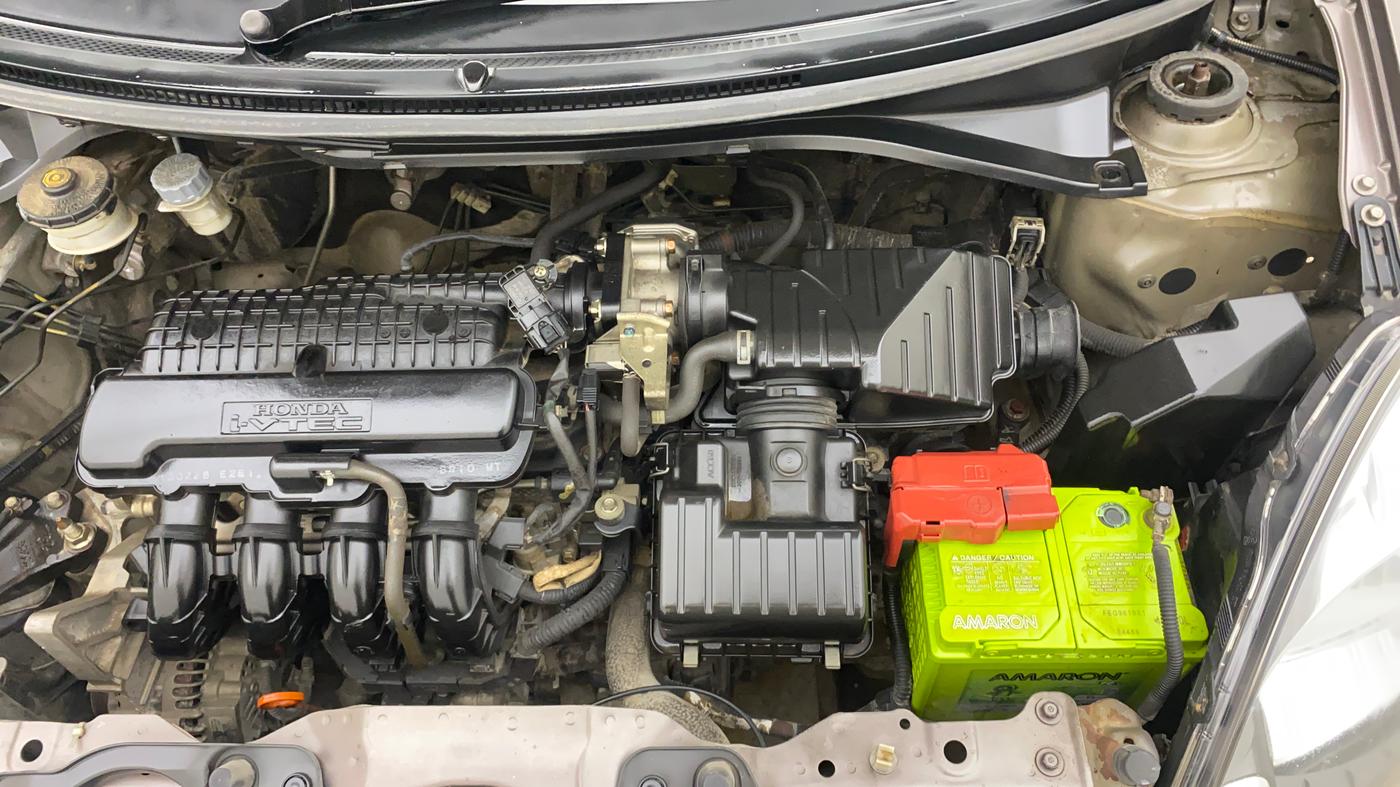 2013 Honda Brio S MT, Petrol, Manual, 1,01,790 km, Engine View - Left