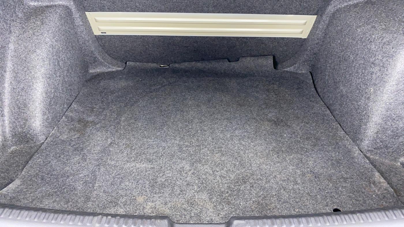 2012 Volkswagen Vento HIGHLINE PETROL, Petrol, Manual, 32,933 km, Boot Inside