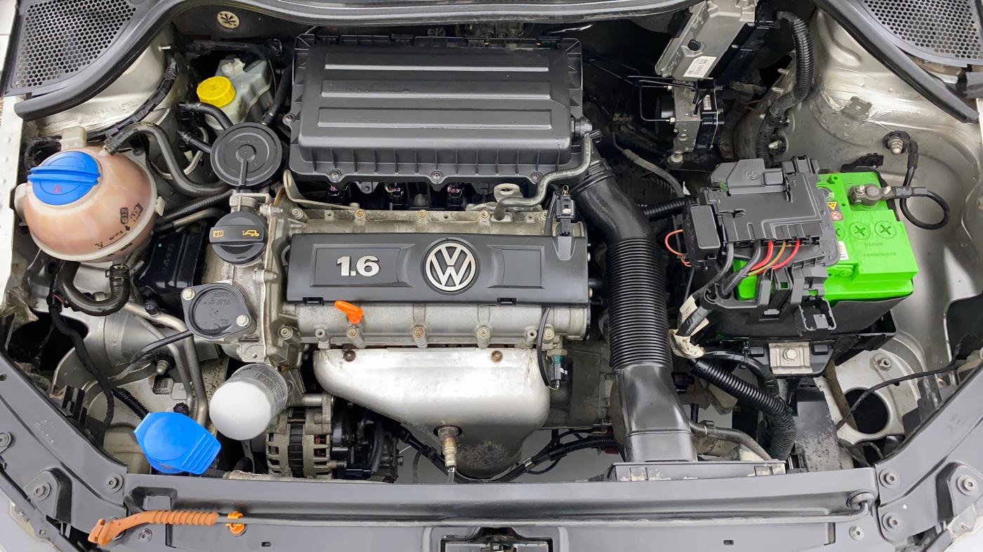 2012 Volkswagen Vento HIGHLINE PETROL, Petrol, Manual, 32,933 km, Open Bonet