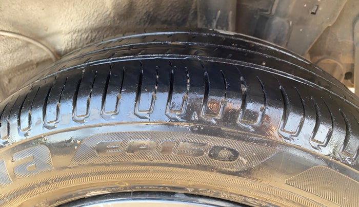 2022 Hyundai NEW I20 MAGNA 1.2 MT, Petrol, Manual, 55,771 km, Left Rear Tyre Tread