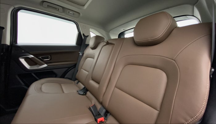 2021 Tata Harrier XZ +, Diesel, Manual, 19,478 km, Right Side Rear Door Cabin