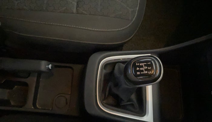 2021 Tata PUNCH CREATIVE  MT, Petrol, Manual, 38,399 km, Gear Lever