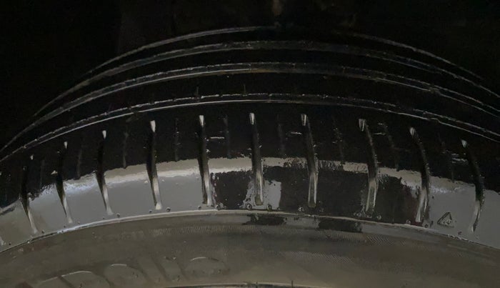 2021 Tata PUNCH CREATIVE  MT, Petrol, Manual, 38,399 km, Right Front Tyre Tread