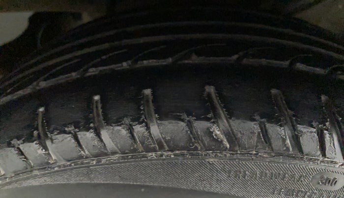 2016 Honda Amaze 1.2L I-VTEC SX, Petrol, Manual, Left Front Tyre Tread