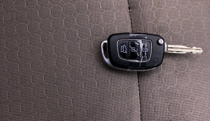 2016 Hyundai Elite i20 SPORTZ 1.2, Petrol, Manual, 49,882 km, Key Close Up