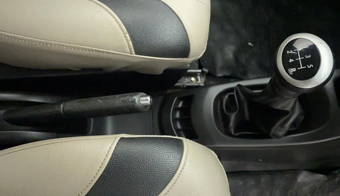 2014 Maruti Wagon R 1.0 VXI, Petrol, Manual, 49,301 km, Gear Lever