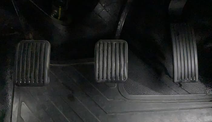 2022 Hyundai AURA S 1.2 CNG, CNG, Manual, 28,182 km, Pedals
