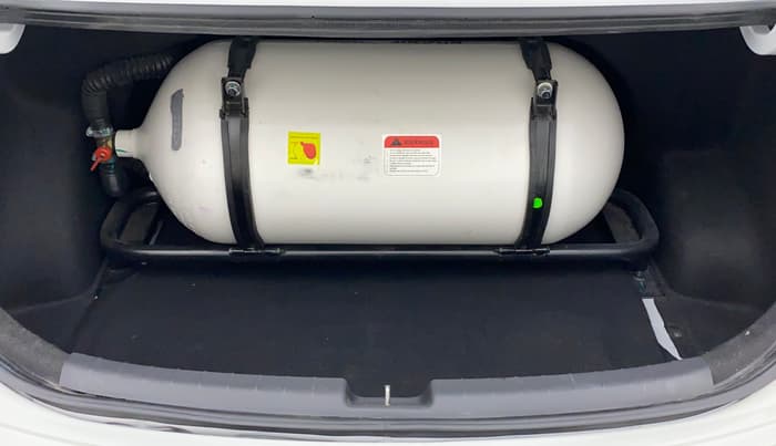 2022 Hyundai AURA S 1.2 CNG, CNG, Manual, 28,182 km, Boot Inside