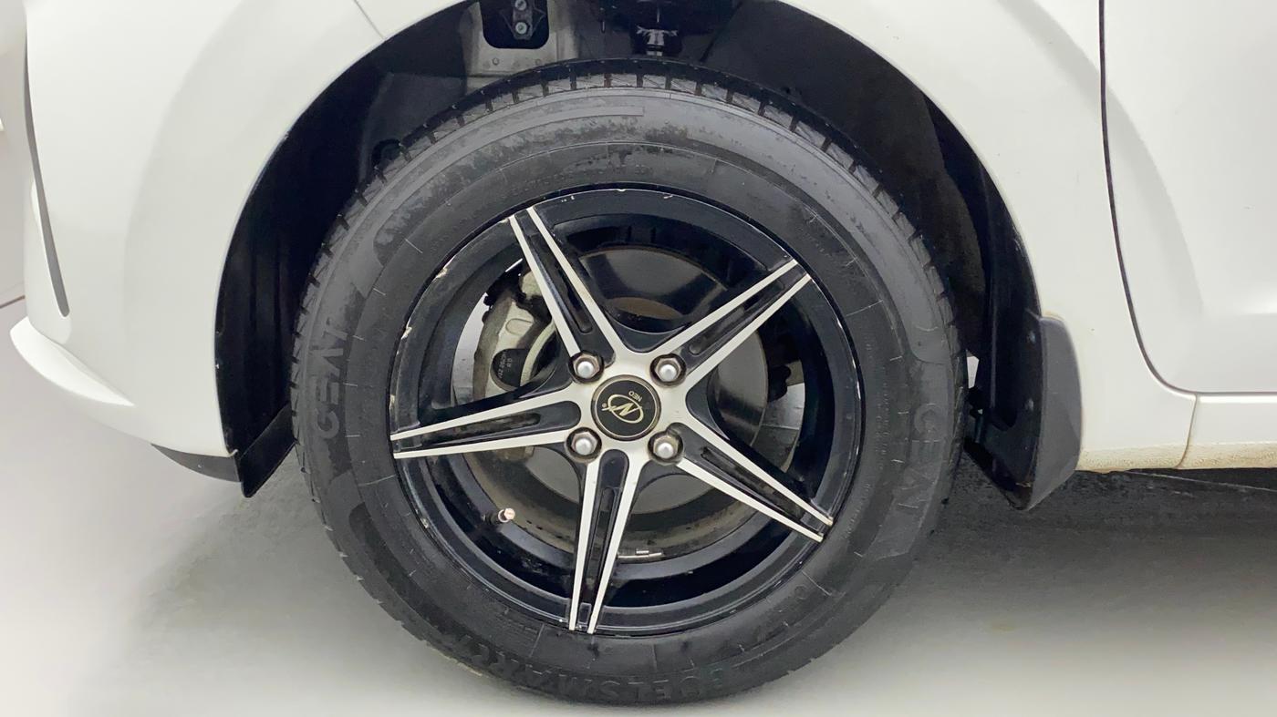 2022 Hyundai AURA S 1.2 CNG, CNG, Manual, 28,182 km, Left Front Wheel