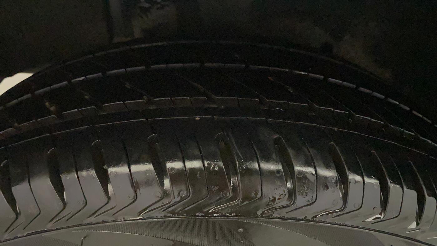 2017 Maruti Baleno DELTA CVT PETROL 1.2, Petrol, Automatic, 62,138 km, Right Rear Tyre Tread