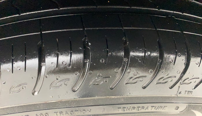 2017 Hyundai Creta E PLUS 1.6 PETROL, Petrol, Manual, 51,039 km, Left Rear Tyre Tread
