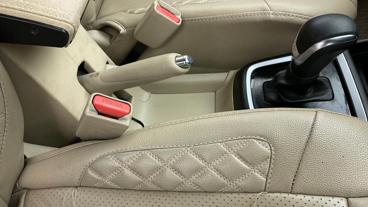 2017 Maruti Dzire ZXI Plus AMT, Petrol, Automatic, 90,768 km, Gear Lever